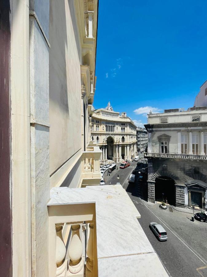 Appartamento Sul Teatro San Carlo Neapel Exteriör bild