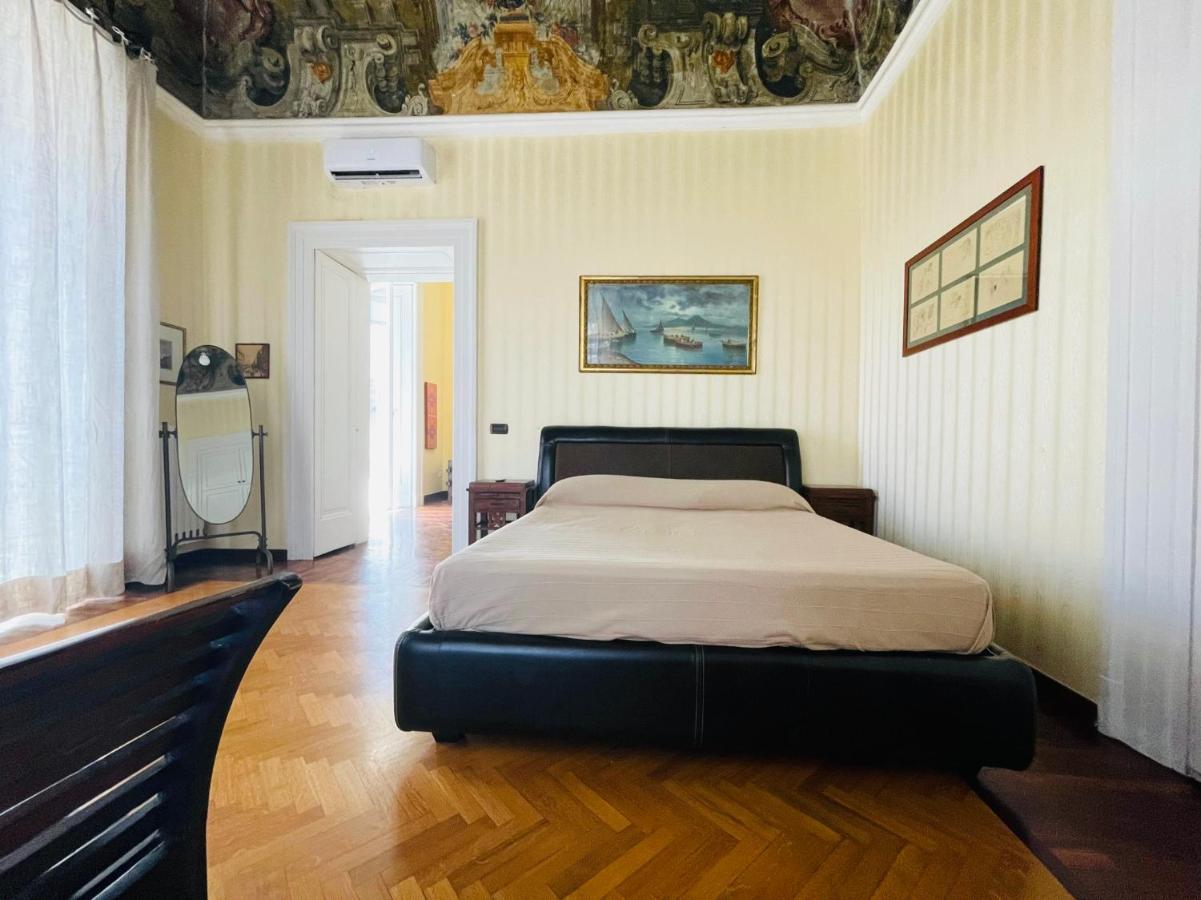 Appartamento Sul Teatro San Carlo Neapel Exteriör bild